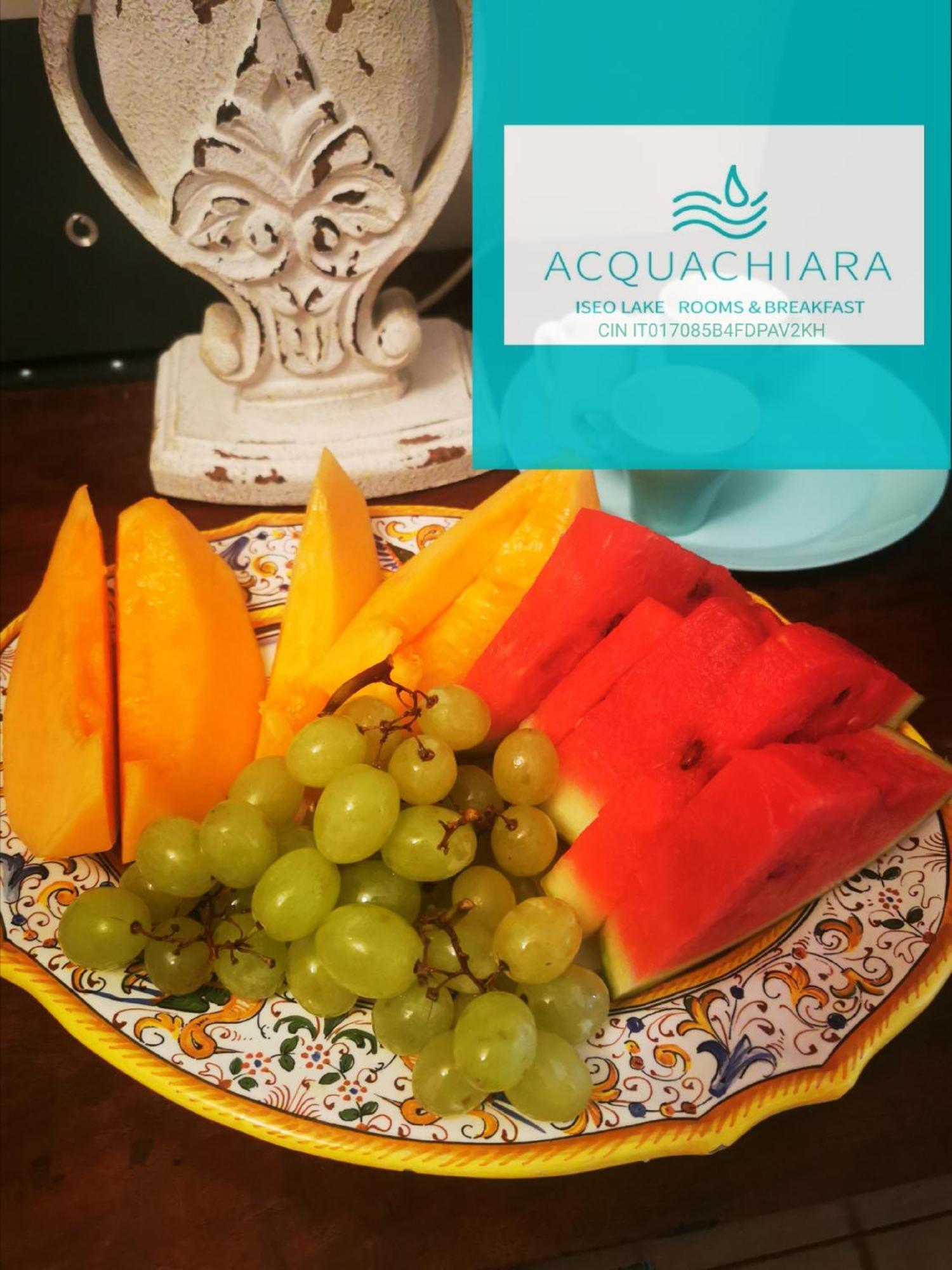 Acquachiara Iseo Deluxe Bed & Breakfast Iseo Center With Garden And Parking Inside Foresteria Bagian luar foto